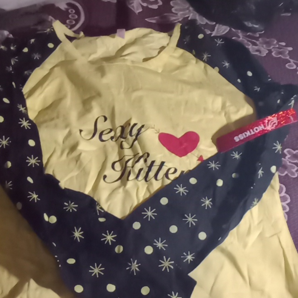 Women's top may be sleepwear top